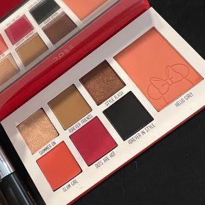 Dose of Colors Limited addition Minnie Mouse Eyeshadow Palette Beauty Bundle✨NEW